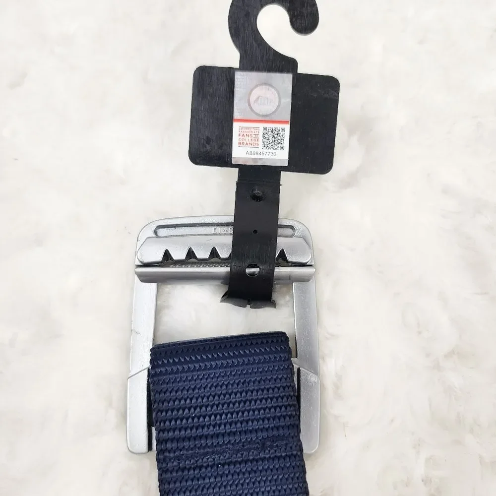 University of Michigan Wolverines Field Belt Blue Size S/M 32